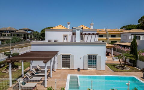 Villa Areias V6 Vip Properties: Resort, Hotel, Ferienort