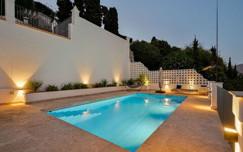 Romantica: Schwimmbad, Resort, Verbundwerkstoff, Eco Hotel, Landschaft Beleuchtung, Water Feature, Estate, Schatten, Hotel, Villa