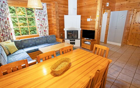 Tiira: Holz, Hütte, Blockhaus, Holzbeize, Hartholz, Planke, Holzboden, Holz, Gartenbauten, Eco Hotel