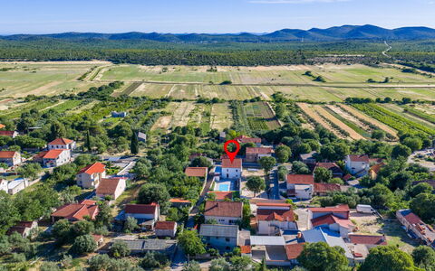 Marko: Möbel, Gartenmöbel, Stuhl, Garten, Hinterhof, Schatten, Garten, Landscaping, Eco Hotel, Tisch Im Freien