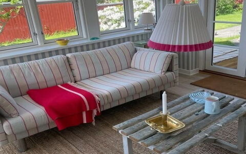Sunaj - 350M from the Sea: Möbel, Interior Design, Flooring, Fussboden, Couch, Wohnzimmer, Zimmer, Stuhl, Holzboden