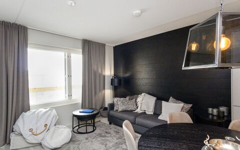 Levin Kunkku B2: Interior Design, Flooring, Fussboden, Möbel, Decke, Beleuchtung, Light Fixture, Wohnung, Zimmer, Zuhause