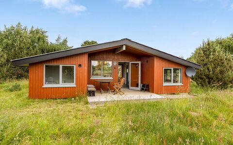 Tuija - 2.8Km from the Sea: Holz, Möbel, Stuhl, Meer, Wohnung, Balkon, Ozean, Schatten, Gartenmöbel, Holzbeize
