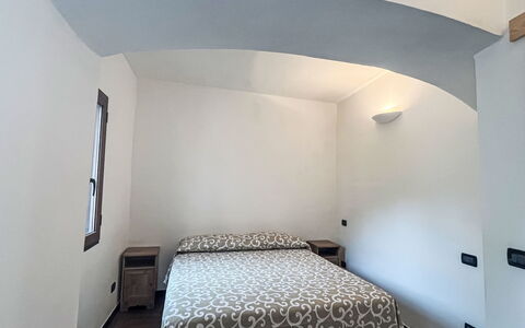 Ca Dell'Andre: Wand, Schlafzimmer, Interior Design, Fussboden, Bettdecke, Bedding, Decke, Wohnung, Bett, Bettrahmen