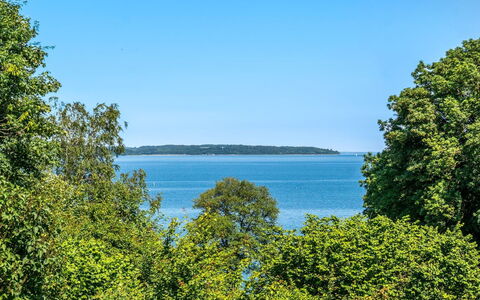 Leea - 100M from the Sea: Blau, Wasser, Wasservorräte, Gewässer, Grün, Blatt, Vegetation, Natürliche Landschaft, Sommer, Horizont