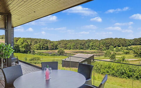 Sedine - 500M from the Sea: Grundstueck, Wiese, Garten, Landscaping, Rasen, Hartholz, Eco Hotel, Deck, Balkon, Bauernhof