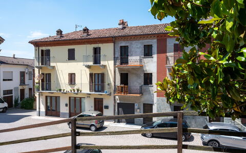 Velina: Schwimmbad, Wohngebiet, Thermae, Resort, Verbundwerkstoff, Freizeit, Estate, Kunstrasen, Hazienda, Villa