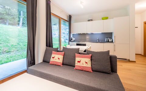 Cuolm Liung Apt. 52: Interior Design, Möbel, Flooring, Holz, Fussboden, Zimmer, Couch, Wohnzimmer, Holzboden
