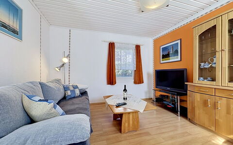 Wiek 200: Möbel, Interior Design, Holz, Flooring, Decke, Fussboden, Couch, Zimmer, Beleuchtung, Wohnzimmer