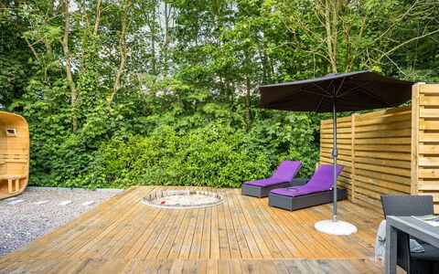 Gustava - 10Km from the Sea: Holz, Möbel, Gartenmöbel, Garten, Deck, Holzbeize, Hartholz, Stuhl, Holzboden, Planke