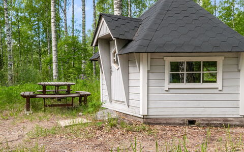 Lääsänäyräs: Möbel, Gartenmöbel, Stuhl, Schatten, Tisch Im Freien, Zimmerpflanze, Terrasse, Garten, Design, Balkon