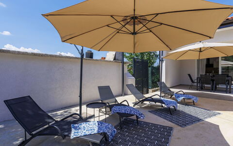 Alma: Möbel, Gartenmöbel, Stuhl, Schatten, Tisch Im Freien, Zimmerpflanze, Terrasse, Garten, Design, Balkon