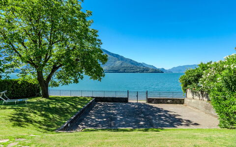 Riva&Lago: Wasser, Gewässer, Bergforms, Natürliche Landschaft, Hügel, Berg, Landschaft, Bank, Küsten Und Ozeanische Forms, See