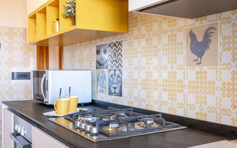 Corso 109: Küche, Fliese, Cabinetry, Design, Farbe, Countertop, Hintergrund