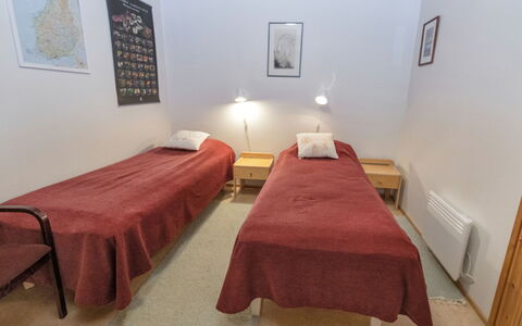 Teerenpesue D 27: Fussboden, Flooring, Wand, Möbel, Bett, Schlafzimmer, Interior Design, Holz, Bettdecke, Bedding