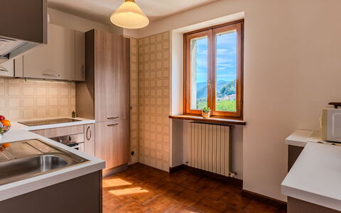 Casa Giamba: Interior Design, Flooring, Küche, Holz, Decke, Countertop, Zimmer, Cabinetry, Möbel, Küchengerät