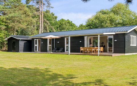 Antonie - 4.2Km from the Sea: Zuhause, Hütte, Veranda, Garten, Schatten, Estate, Abstellgleis, Bauernhaus, Gartenbauten, Hinterhof