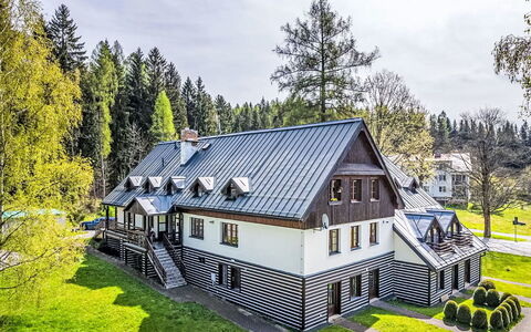 Harrachovka: Wohngebiet, Wohnung, Estate, Resort, Villa, Balkon, Villa, Schwimmbad