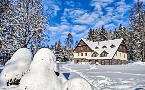 Harrachovka: Wohngebiet, Wohnung, Estate, Resort, Villa, Balkon, Villa, Schwimmbad