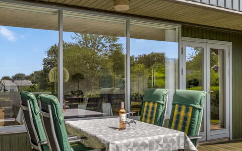 Jovana - 500M from the Sea: Wohngebiet, Wohnung, Estate, Resort, Villa, Balkon, Villa, Schwimmbad