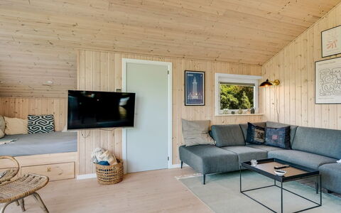 Skakke - 350M to the Fjord: Interior Design, Flooring, Holz, Fussboden, Decke, Möbel, Zimmer, Holzboden, Wohnzimmer, Couch