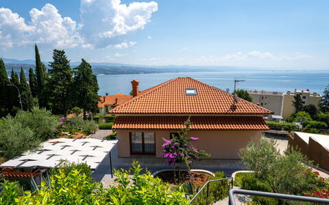 Salvia: Wohngebiet, Wohnung, Estate, Resort, Villa, Balkon, Villa, Schwimmbad
