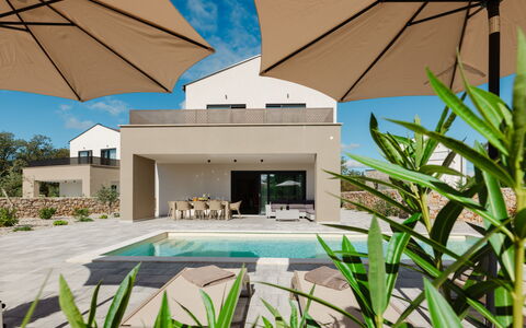 Delight: Wohngebiet, Wohnung, Estate, Resort, Villa, Balkon, Villa, Schwimmbad