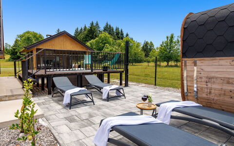 Ivica: Wohngebiet, Wohnung, Estate, Resort, Villa, Balkon, Villa, Schwimmbad