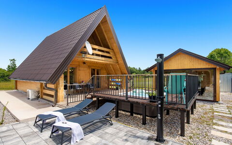 Ivica: Wohngebiet, Wohnung, Estate, Resort, Villa, Balkon, Villa, Schwimmbad