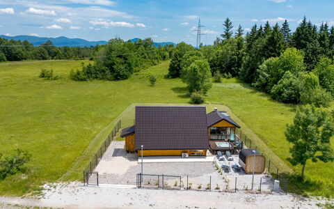 Ivica: Wohngebiet, Wohnung, Estate, Resort, Villa, Balkon, Villa, Schwimmbad