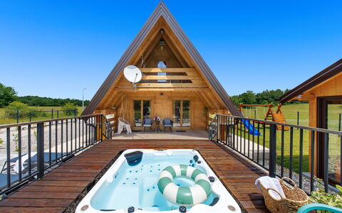Ivica: Wohngebiet, Wohnung, Estate, Resort, Villa, Balkon, Villa, Schwimmbad
