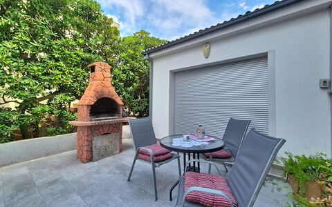 Pag Povljana 200: Wohngebiet, Wohnung, Estate, Resort, Villa, Balkon, Villa, Schwimmbad