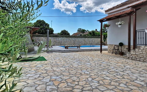 Denis: Wohngebiet, Wohnung, Estate, Resort, Villa, Balkon, Villa, Schwimmbad