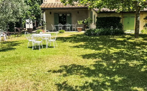 Cairaossa Tuscan Retrait: Möbel, Interior Design, Flooring, Fussboden, Holzboden, Holz, Stuhl, Decke, Küche & Esszimmer Tisch, Tabelle