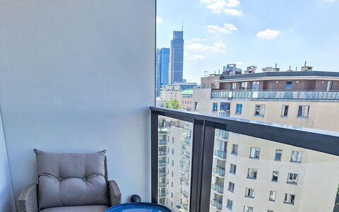 Dzielna: Möbel, Interior Design, Flooring, Fussboden, Holzboden, Holz, Stuhl, Decke, Küche & Esszimmer Tisch, Tabelle