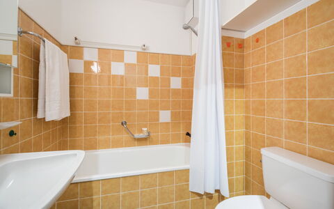 Val Signina 2-9: Wohnung, Die Architektur, Wohngebiet, Eigentumswohnung, Verbundwerkstoff, Urban Design, Balkon, Mischnutzung, Schatten