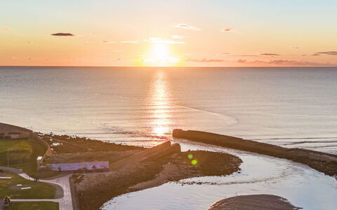 Lossiemouth Manor: Wasser, Gewässer, Horizont, Küste, Küsten Und Ozeanische Forms, Natürliche Landschaft, Sonnenuntergang, Meer, Sonnenaufgang, Afterglow