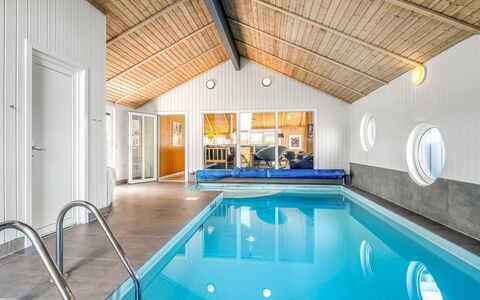 Nis - 75M from the Sea: Schwimmbad, Flooring, Decke, Fussboden, Interior Design, Verbundwerkstoff, Resort, Hotel, Design, Eco Hotel