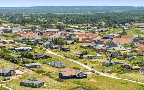 Nis - 75M from the Sea: Landschaft, Wohngebiet, Einfach, Ökoregion, Grundstueck, Urban Design, Feld, Vogelperspektive, Luftaufnahmen, Vorort