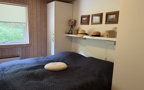 Laris - from the Sea: Schlafzimmer, Bett, Möbel, Holz, Fussboden, Bettdecke, Interior Design, Flooring, Bedding, Zimmer
