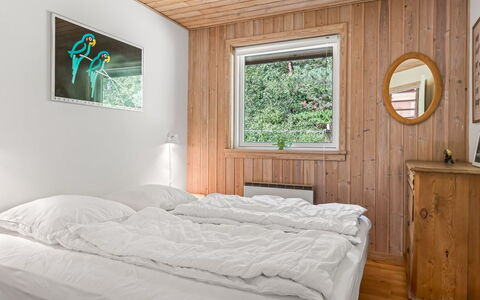 Laris - from the Sea: Schlafzimmer, Wand, Bett, Holz, Bettdecke, Bedding, Interior Design, Fussboden, Zuhause, Flooring