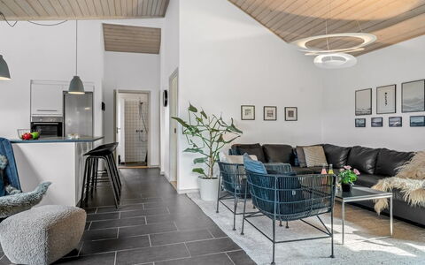 Ozrenka - from the Sea: Interior Design, Möbel, Flooring, Fussboden, Decke, Holz, Light Fixture, Couch, Wohnzimmer, Beleuchtung