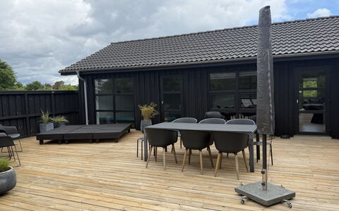 Ozrenka - from the Sea: Holz, Deck, Holzboden, Hartholz, Gartenmöbel, Planke, Holzbeize, Terrasse, Tisch Im Freien, Abstellgleis