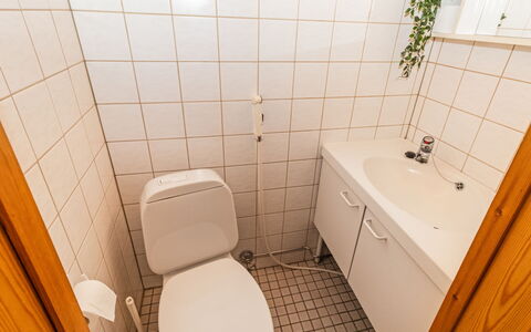 Salla 683: Wohngebiet, Abstellgleis, Schiebefenster, Zaun, Balkon, Auffahrt, Home Fechten, Tor