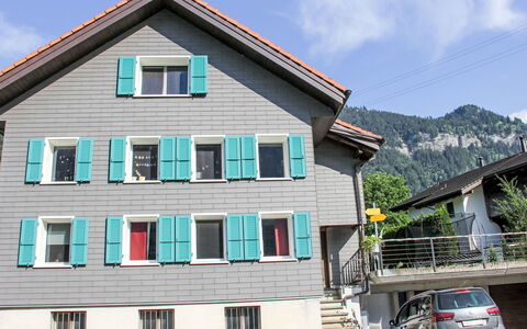 Ferienwohnung Enz: Fenster, Haus, Zuhause, Abstellgleis, Schiebefenster, Farbe, Balkon