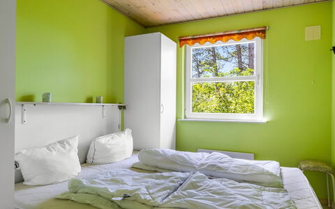 Oke - 1.2Km from the Sea: Interior Design, Wand, Schlafzimmer, Möbel, Holz, Bett, Decke, Fussboden, Flooring, Bettdecke