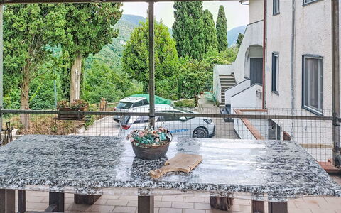Cà Olivella: Möbel, Küche & Esszimmer Tisch, Stuhl, Fussboden, Meer, Balkon, Ozean, Resort, Eco Hotel, Esszimmer
