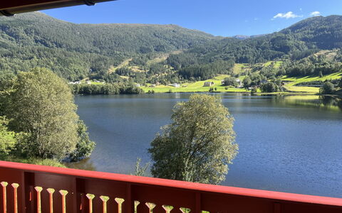 Vasselbu: Möbel, Küche & Esszimmer Tisch, Stuhl, Fussboden, Meer, Balkon, Ozean, Resort, Eco Hotel, Esszimmer