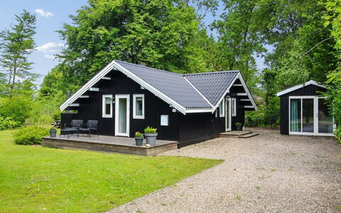 Maini - 30Km from the Sea: Zuhause, Haus, Dach, Hütte, Estate, Garten, Bauernhaus, Landscaping, Abstellgleis, Rasen