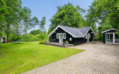 Maini - 30Km from the Sea: Haus, Zuhause, Hütte, Estate, Bauernhaus, Garten, Abstellgleis, Landscaping, Rasen, Gartenbauten